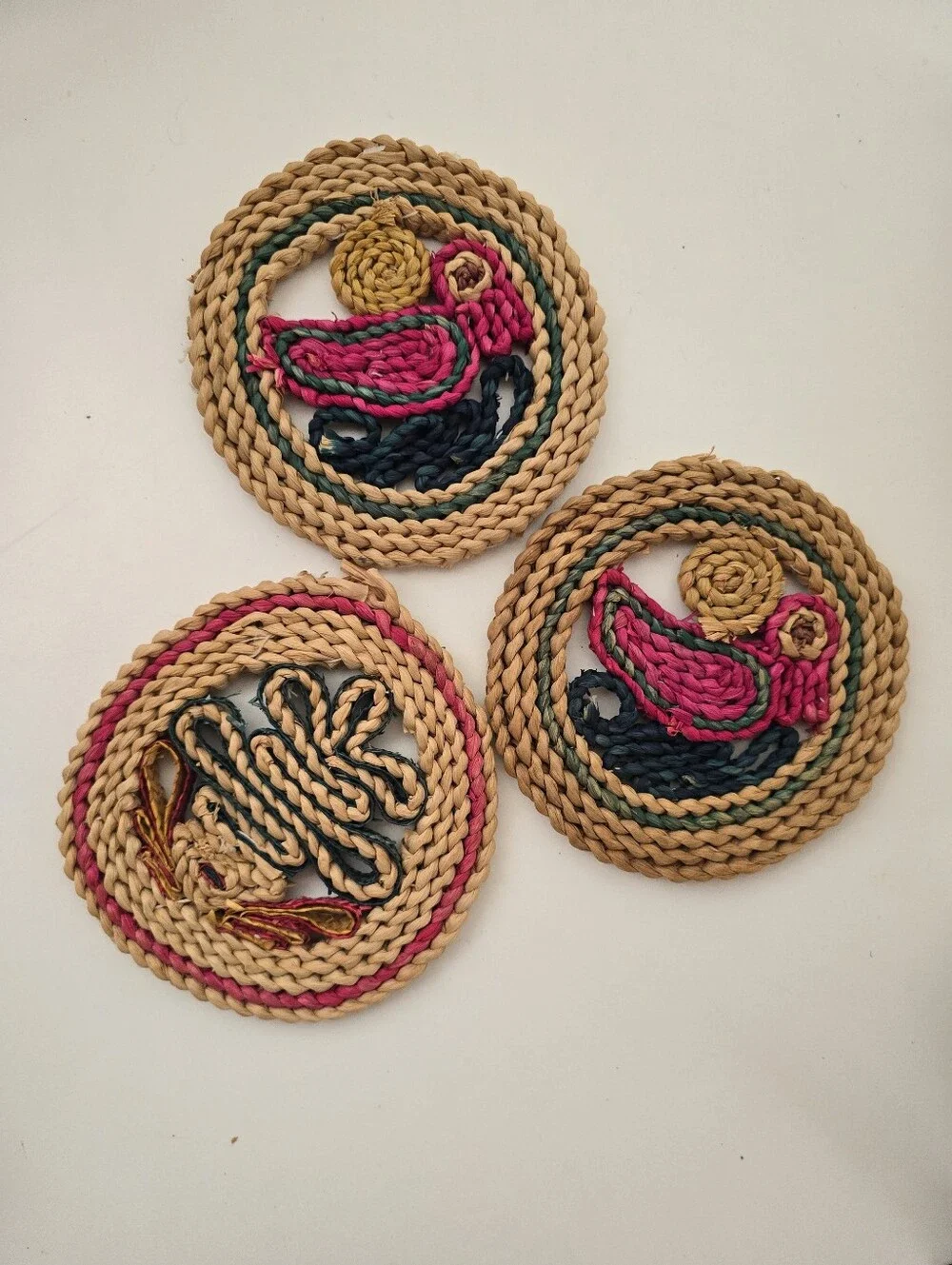 Vintage Boho Handwoven Straw Trivets Bird Wall Decor Set of 3 Rustic Folk Art